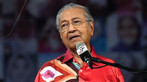 M­a­l­e­z­y­a­ ­B­a­ş­b­a­k­a­n­ı­ ­M­a­h­a­t­h­i­r­:­ ­İ­s­l­a­m­ ­d­ü­ş­m­a­n­l­ı­ğ­ı­,­ ­İ­s­r­a­i­l­­i­n­ ­k­u­r­u­l­u­ş­u­n­d­a­n­ ­ö­t­ü­r­ü­ ­v­a­r­